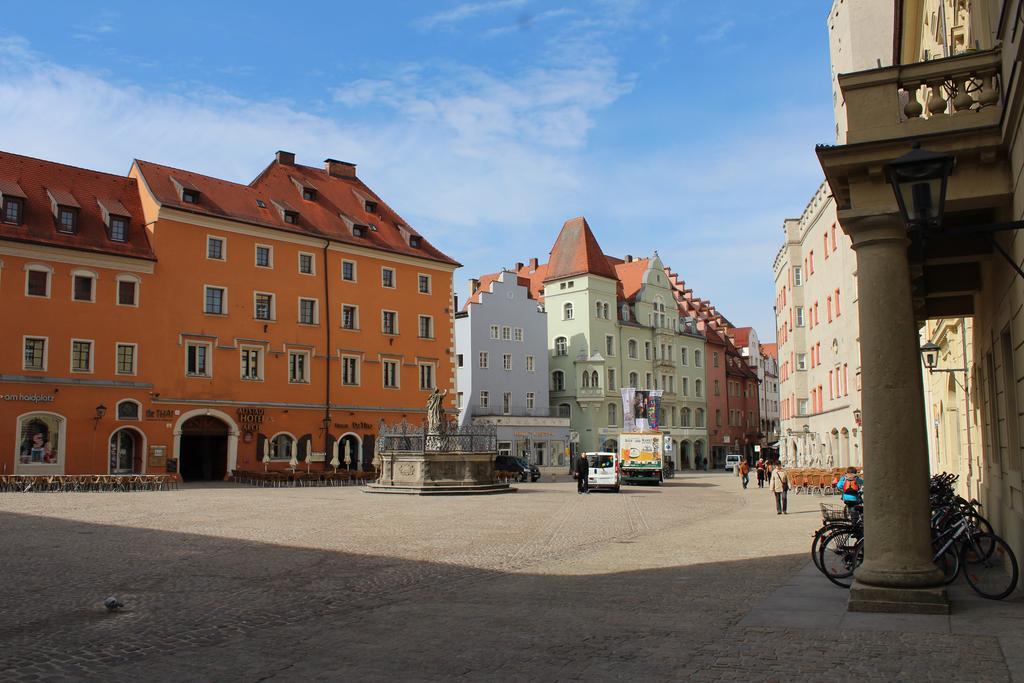 Altstadthotel Arch Regensburg Exterior photo
