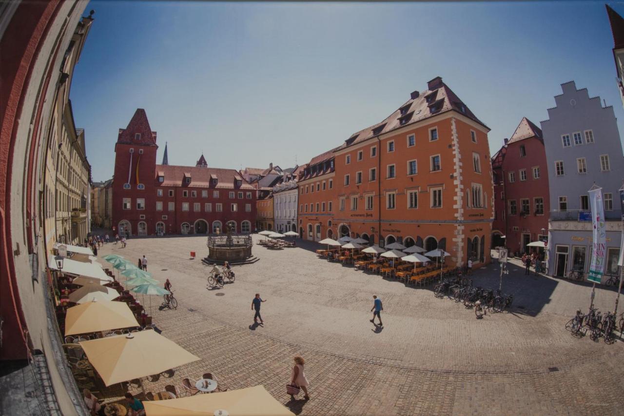 Altstadthotel Arch Regensburg Exterior photo